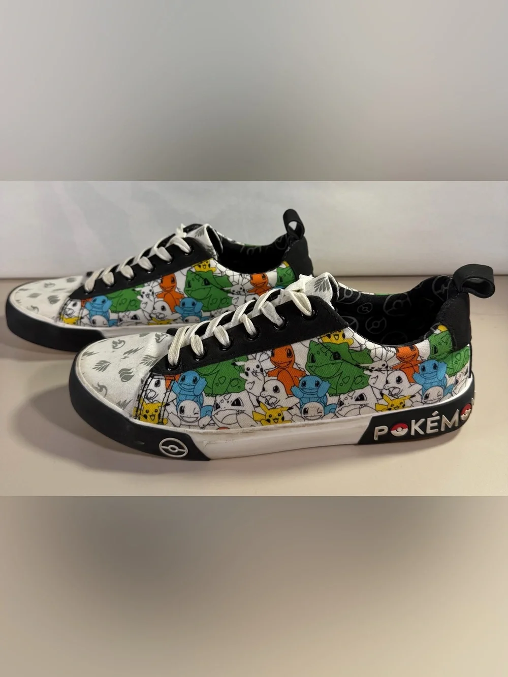 Pokemon Shoes Mens 8.5 Ground Up Low Top Sneakers Canvas Pikachu & Friends - Picture 3 of 8
